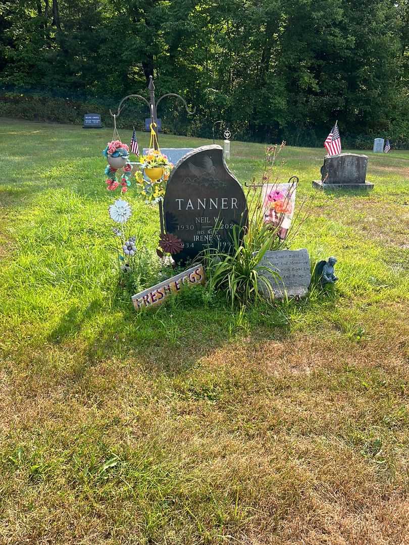 Irene V. Tanner's grave. Photo 1