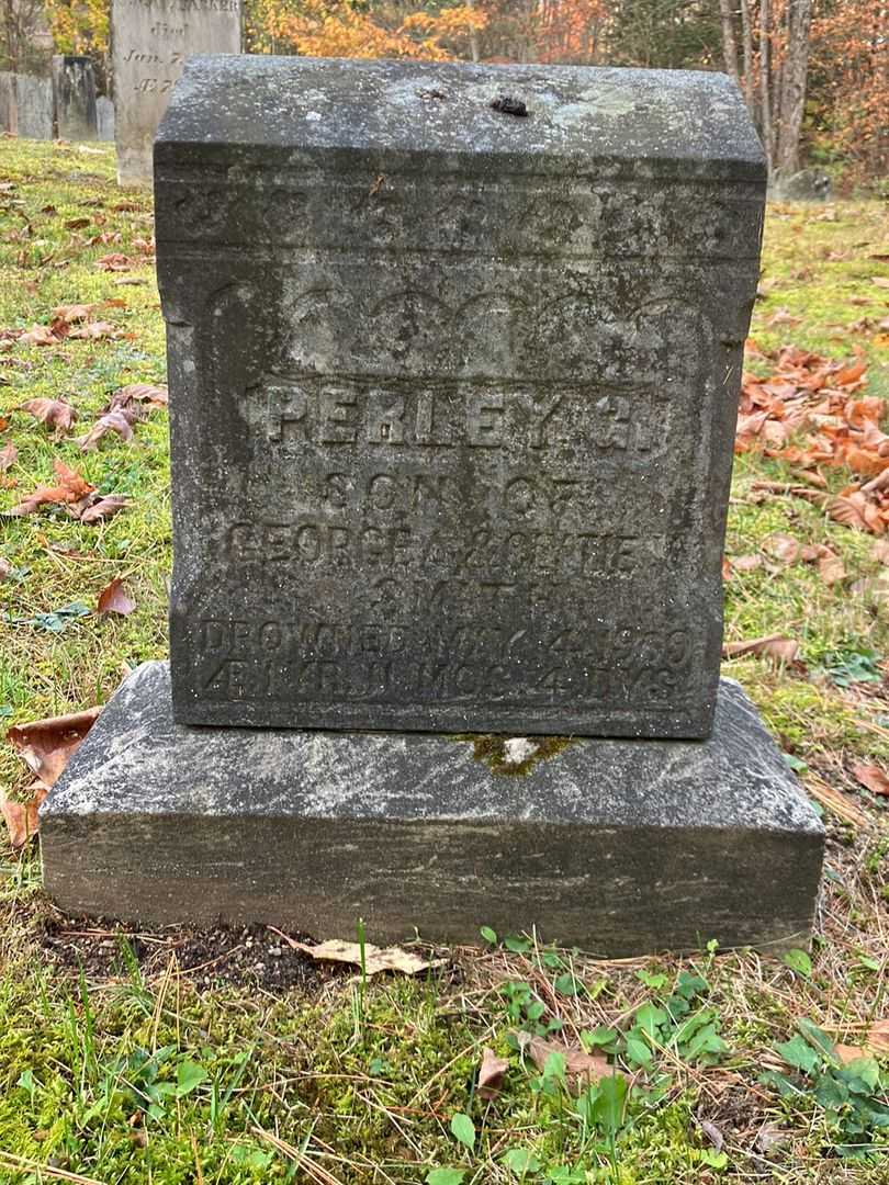 Perley G. Smith's grave. Photo 2