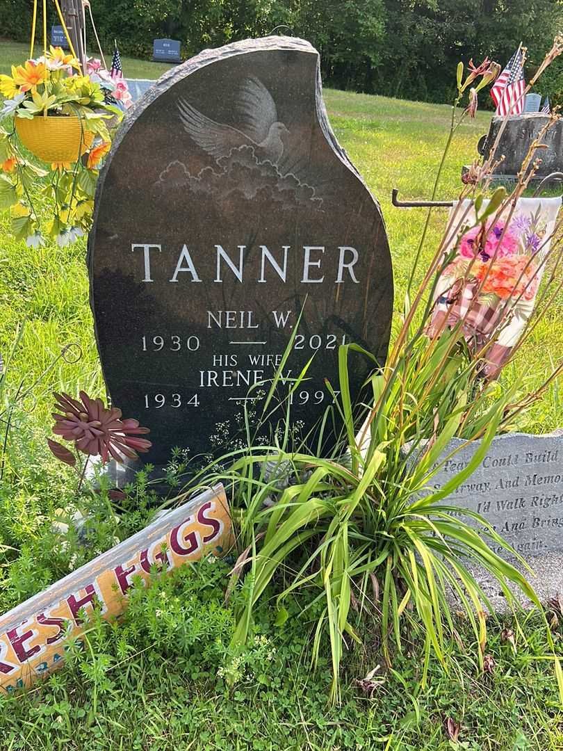Irene V. Tanner's grave. Photo 2