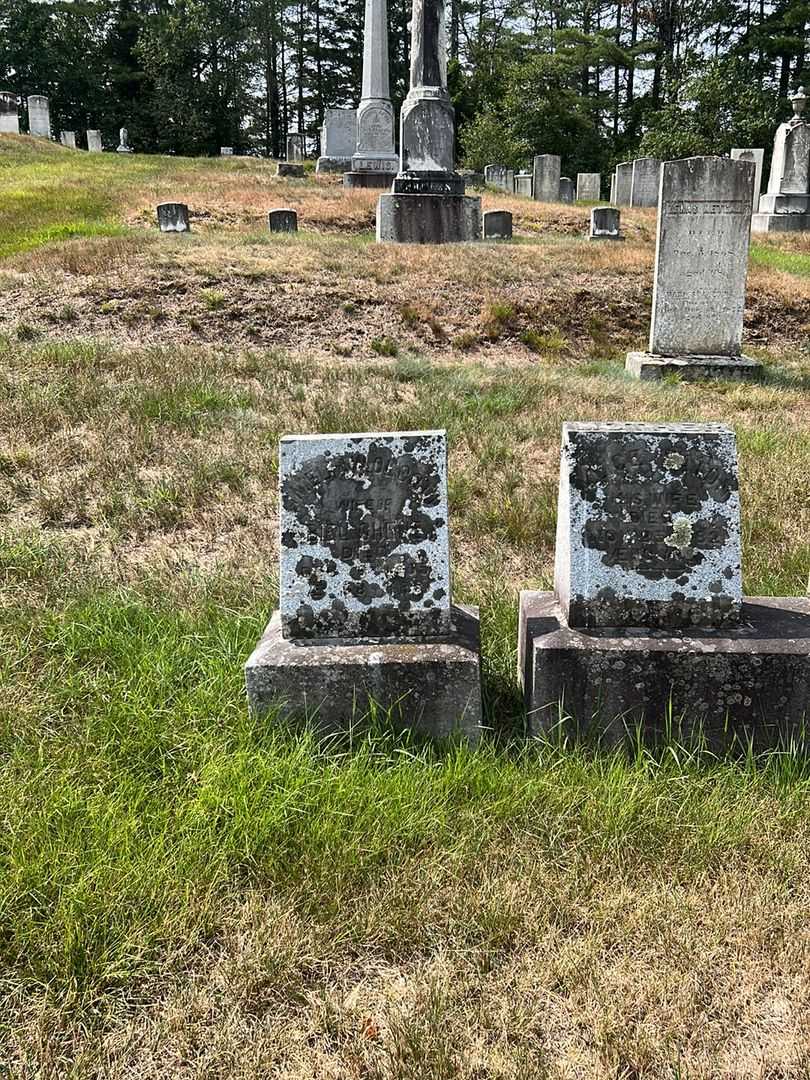 Amelia W. Olcott Cheney's grave. Photo 1