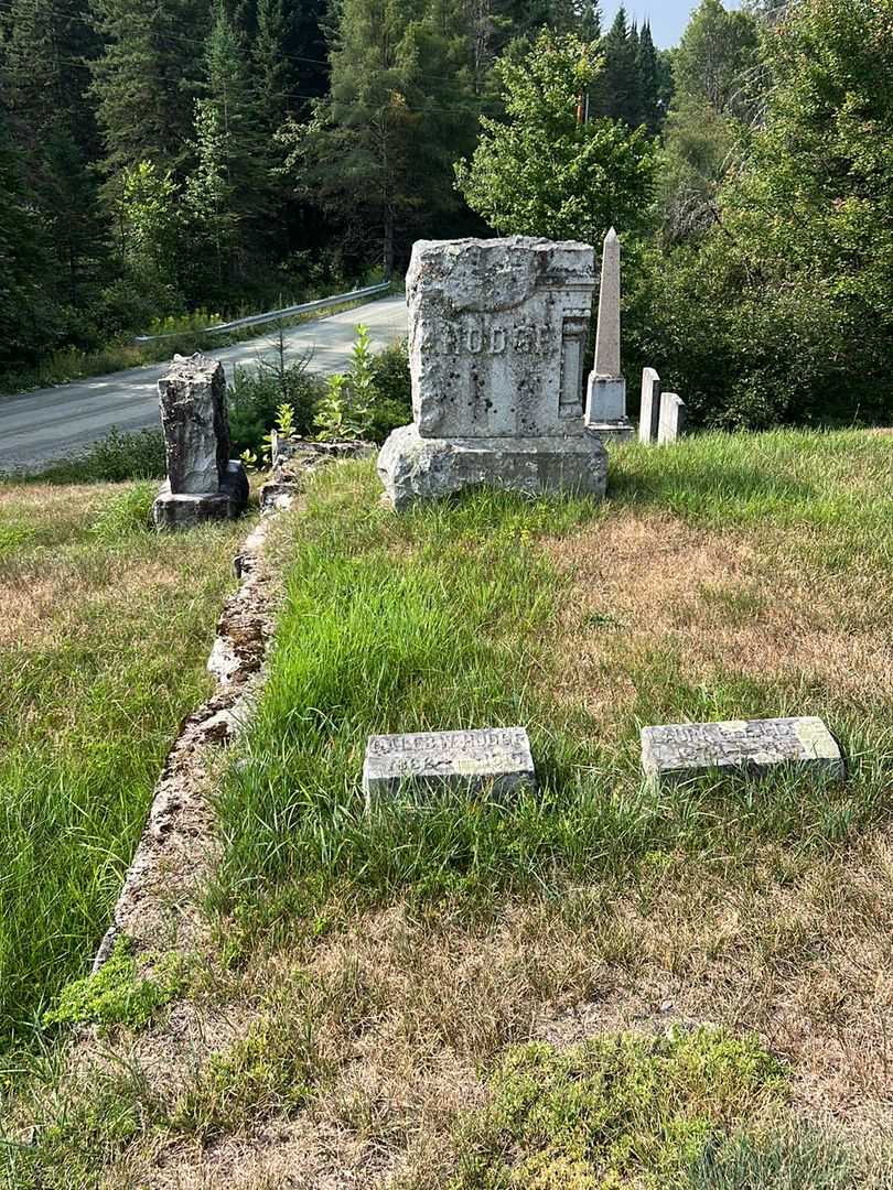 Caleb W. Hodge's grave. Photo 2