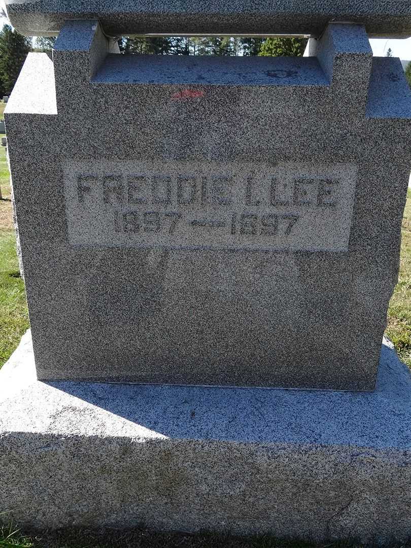 Freddie I. Lee's grave