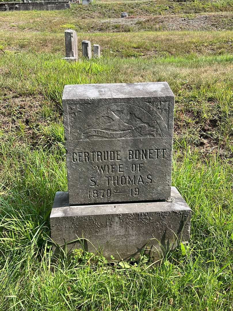 Gertrude Bonett Thomas's grave. Photo 2