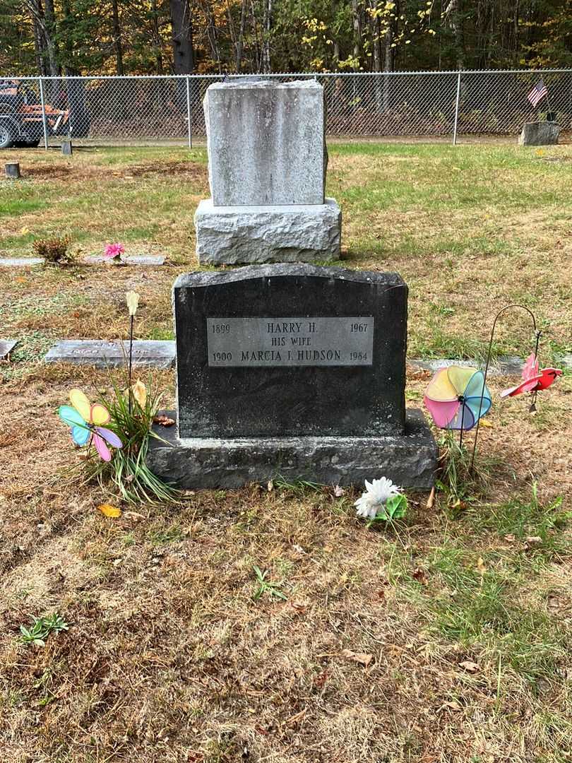 Harry H. Nichols's grave. Photo 2