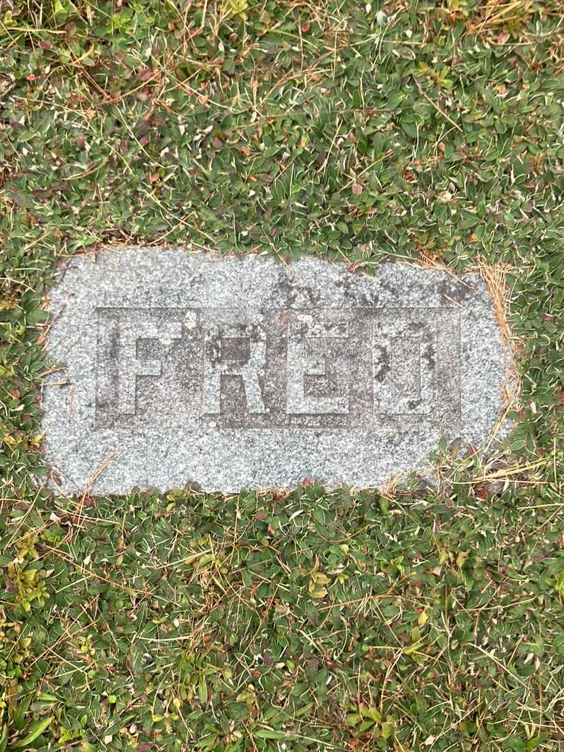 Fred F. Rogers's grave. Photo 3