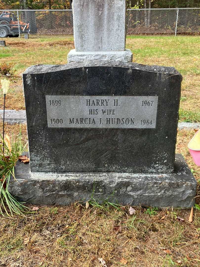 Harry H. Nichols's grave. Photo 3