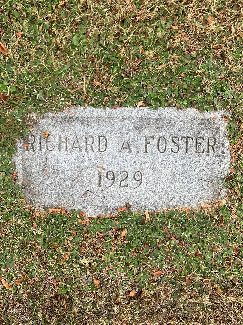 Richard A. Foster's grave. Photo 2