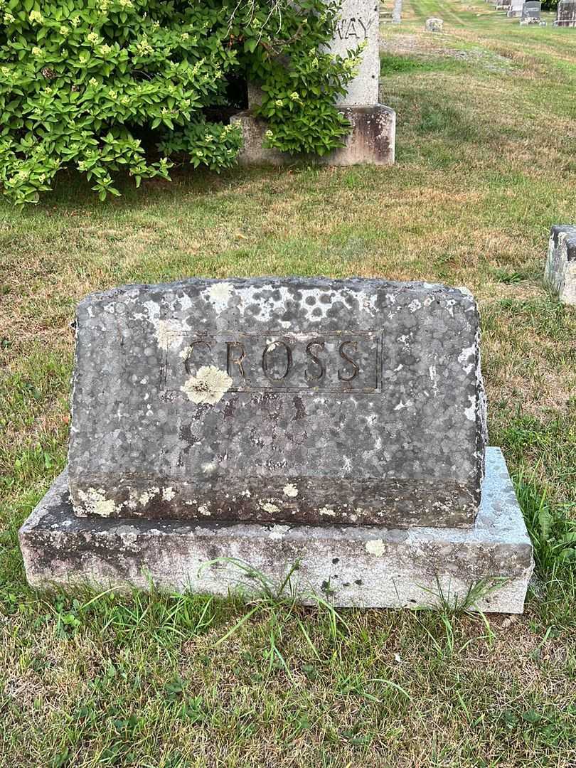 Phebe Ranney Cross's grave. Photo 1