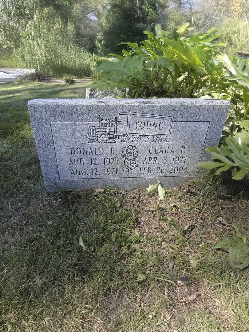 Clara Betty Young's grave