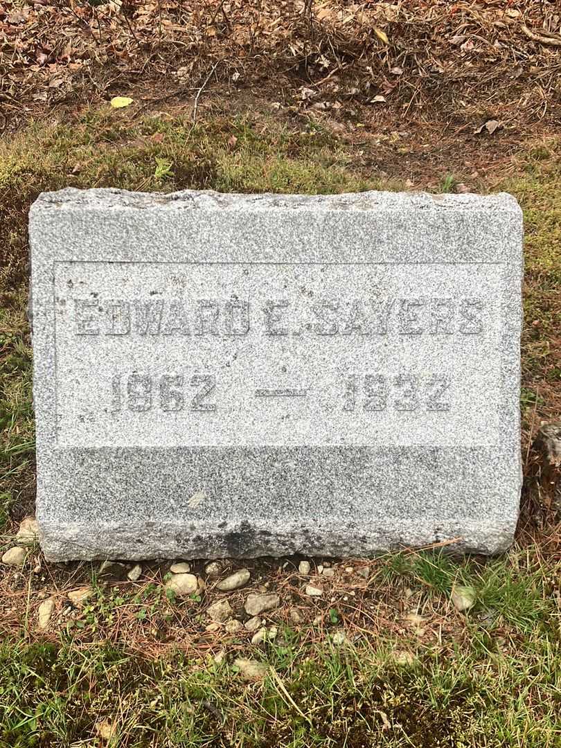 Edward E. Sayers's grave. Photo 2
