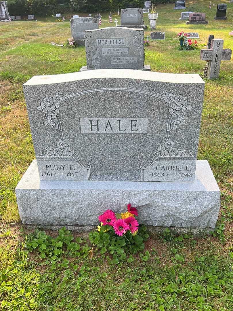 Carrie E. Hale's grave. Photo 2