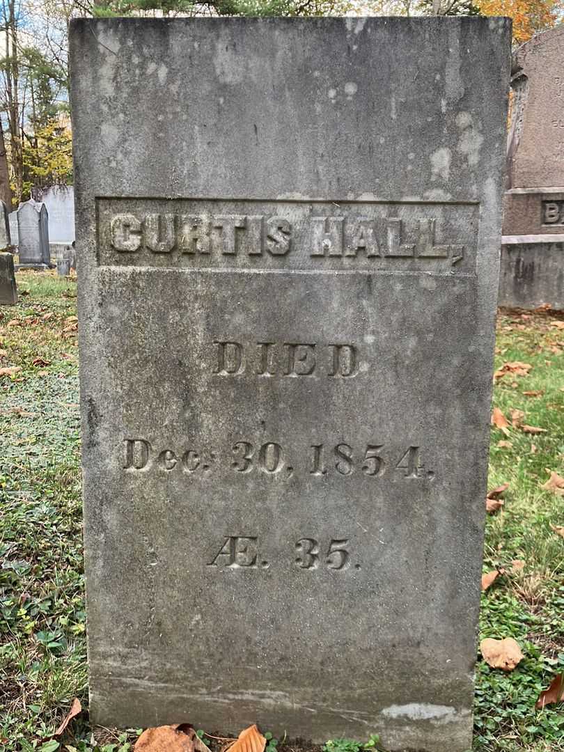 Curtis Hall's grave. Photo 2