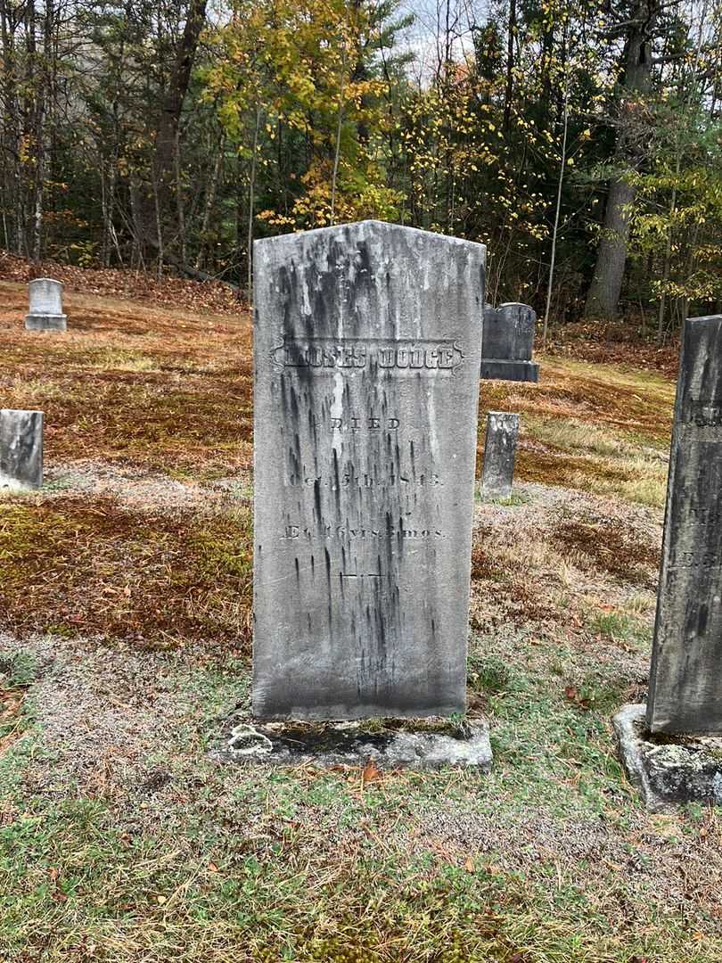 Moses Dodge's grave. Photo 1