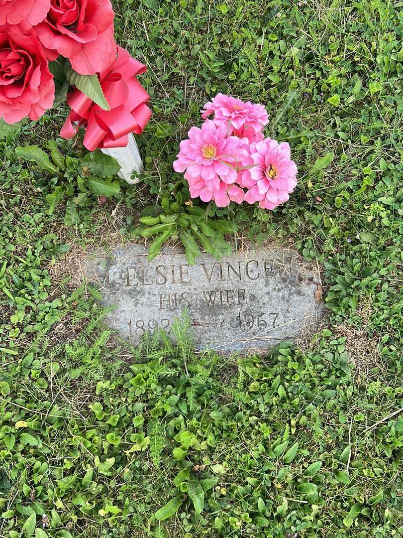 M. Elsie Vincen Brown's grave. Photo 4