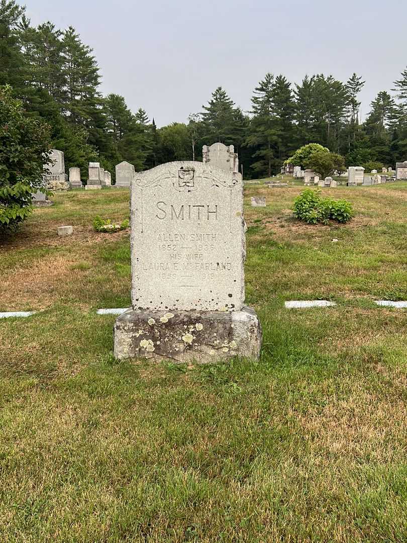 Laura E. Farland Smith's grave. Photo 1