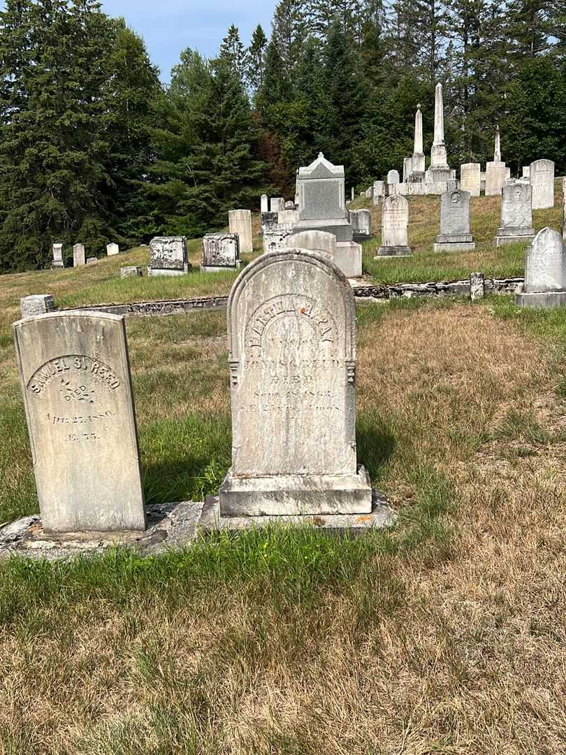 Martha R. Pay Reed's grave. Photo 1