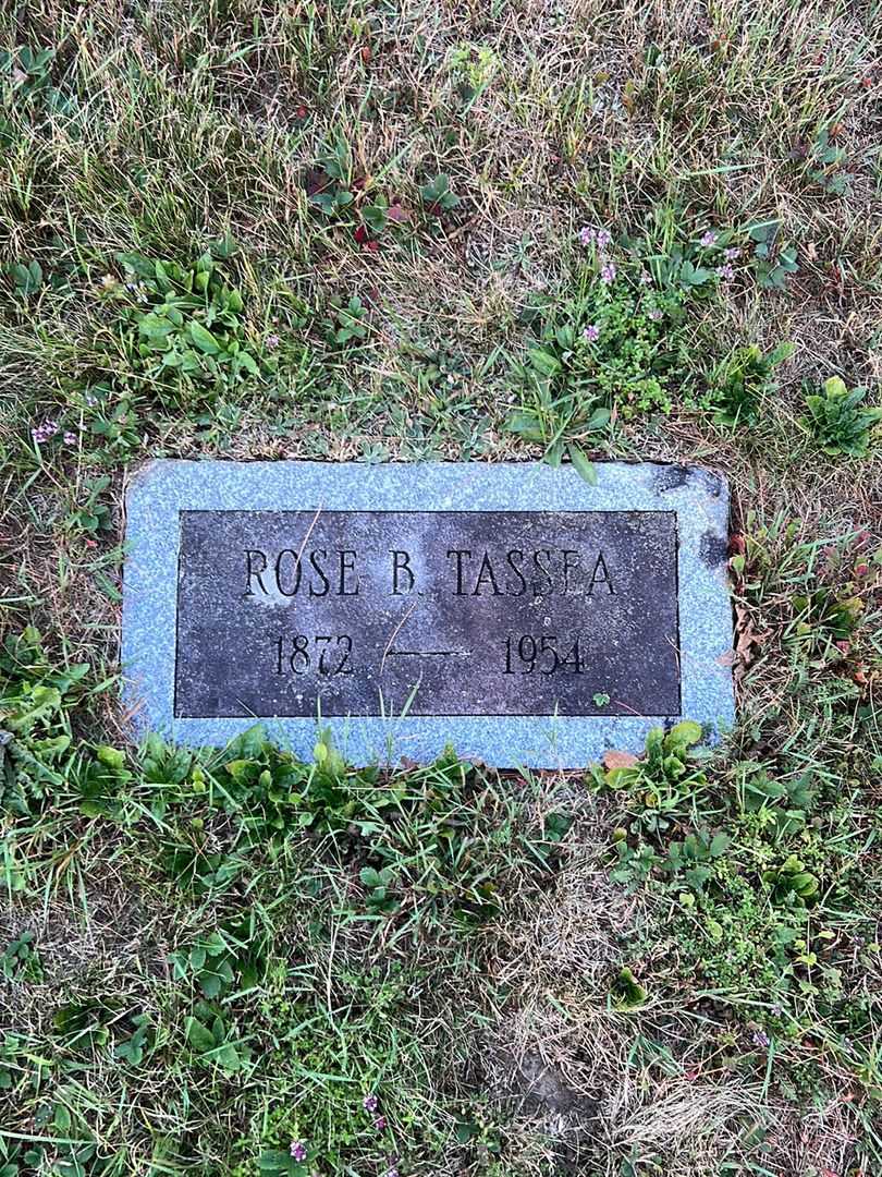 Rose B. Tassea's grave. Photo 3