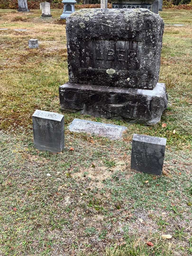 Prudence Alber McPeek's grave. Photo 2