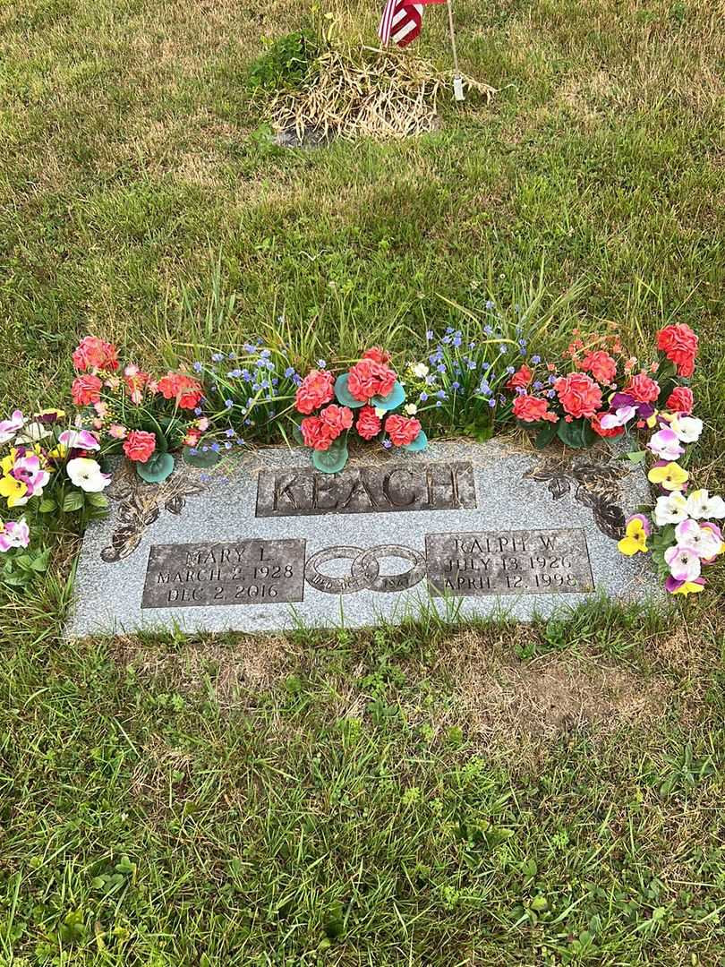Ralph W. Keach's grave. Photo 2