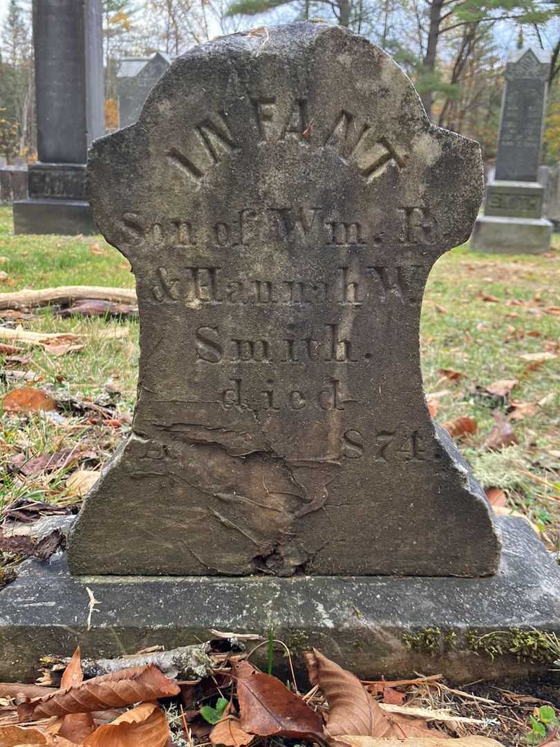 Infant Smith's grave. Photo 2