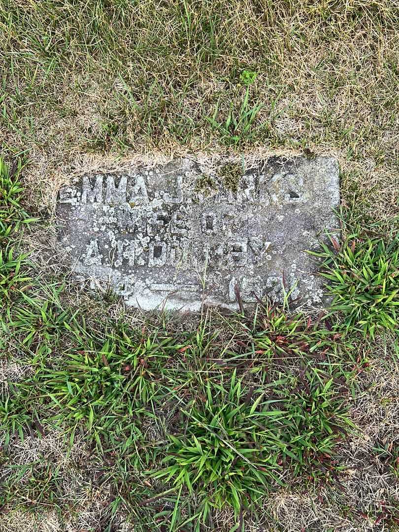 Emma Quimby's grave. Photo 3