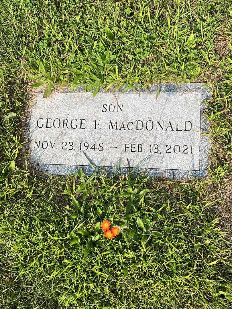 George F. MacDonald's grave. Photo 2