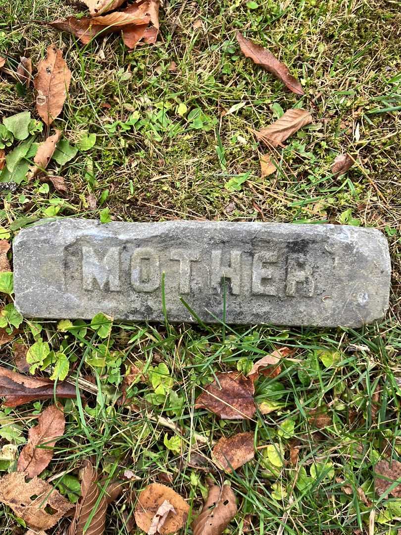 Mary Parker Smith's grave. Photo 3
