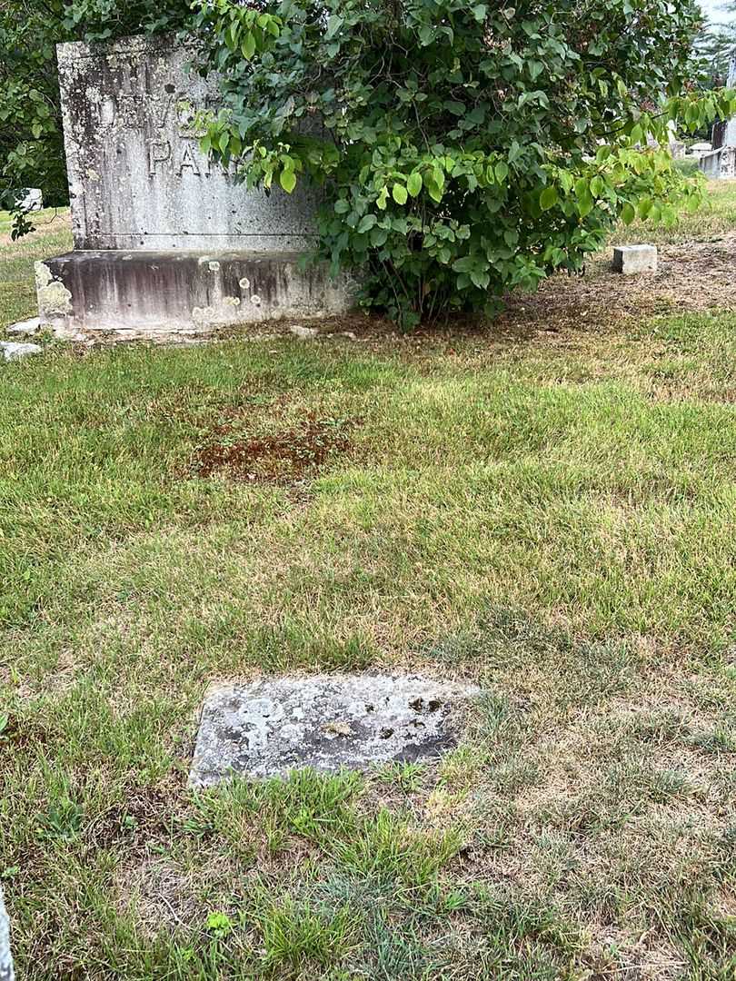 Alice Elmira Parker's grave. Photo 2