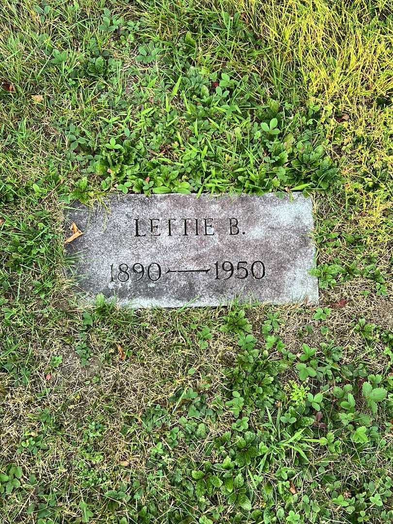 Lettie B. Warren's grave. Photo 3