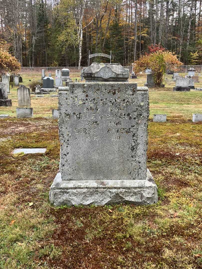 Bertha E. Sayers's grave. Photo 1