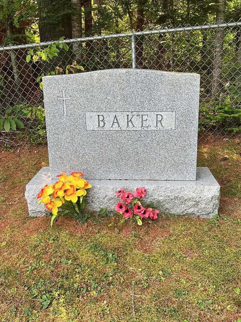 Billy Baker's grave. Photo 1