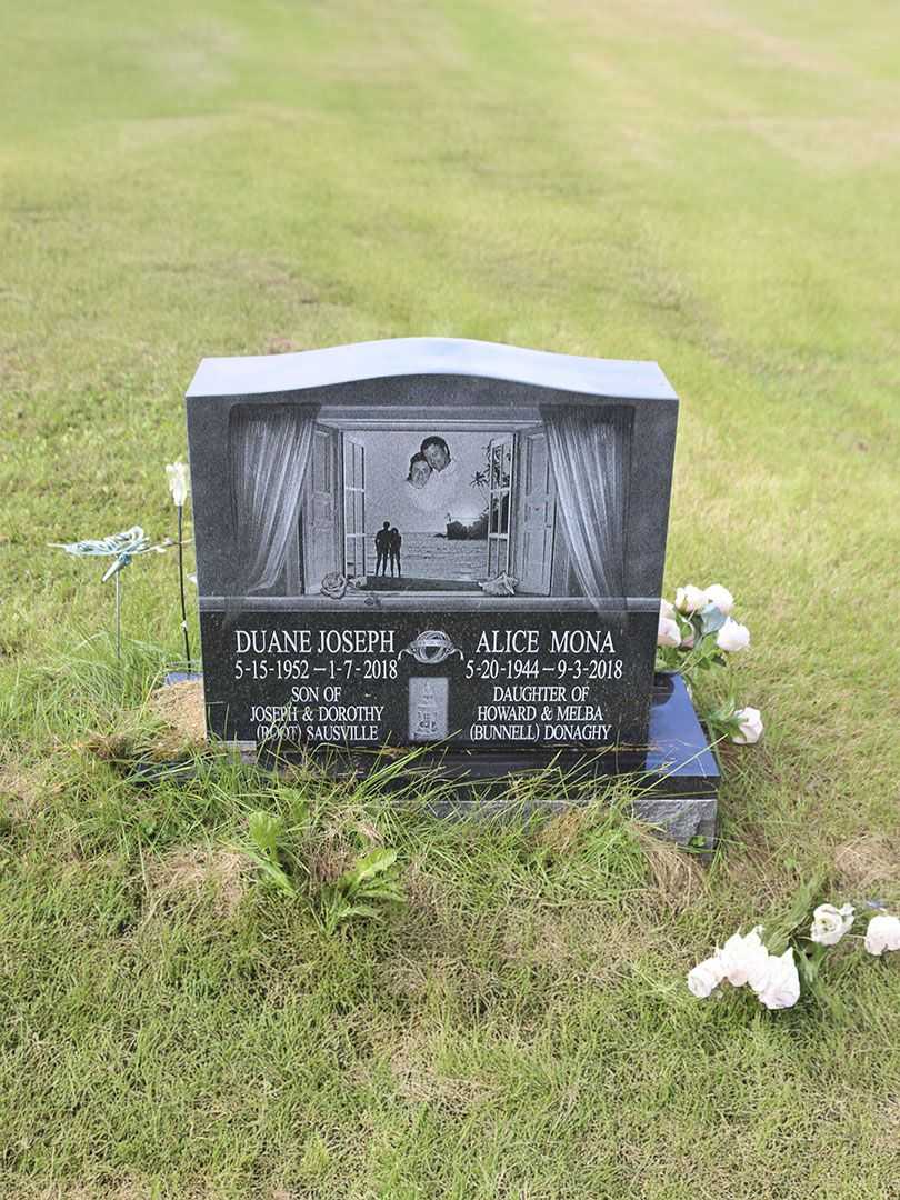 Duane James Sausville's grave. Photo 2