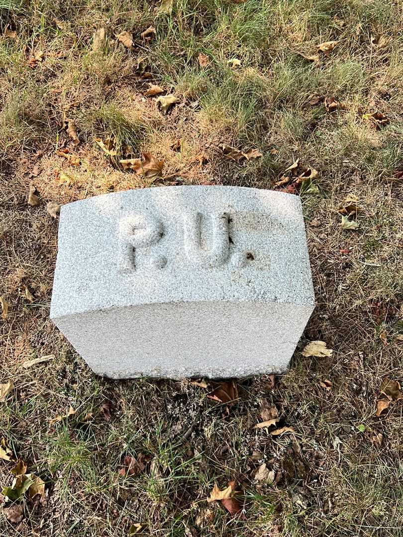 Polly A. Underwood's grave. Photo 3