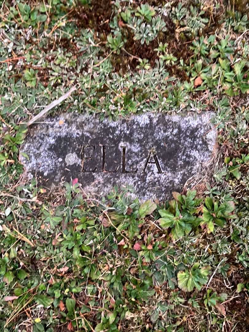 Ella M. Clark Goodall's grave. Photo 3