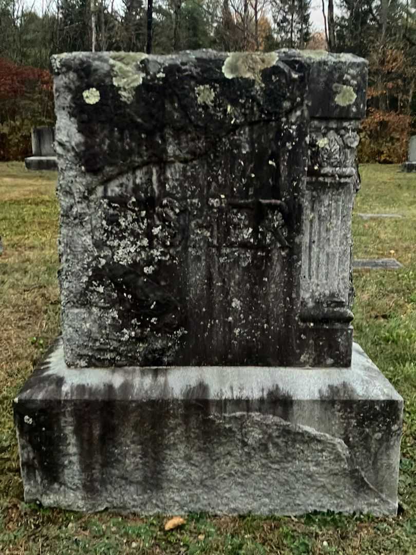 Demie R. Fisher's grave. Photo 1