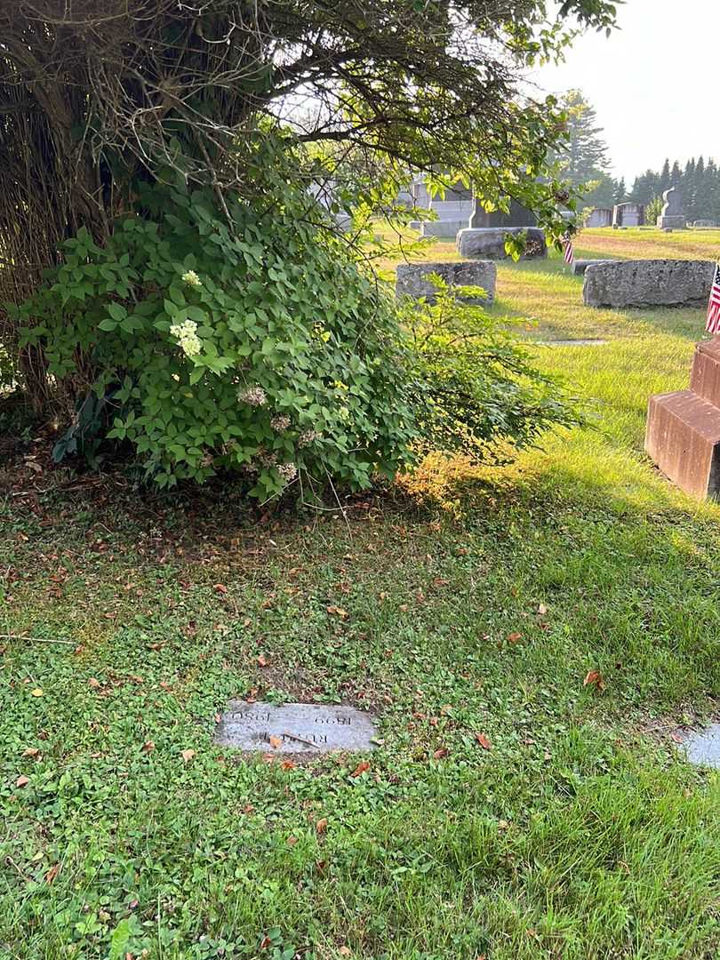 Ruth B. Warren's grave. Photo 2