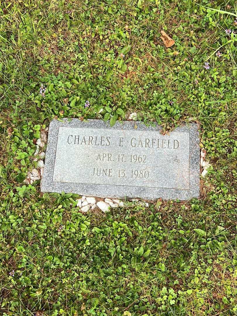 Charles E. "Chuck" Garfield's grave. Photo 3