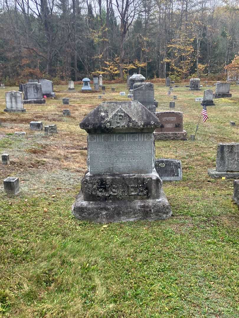 Luna P. Kellogg Fisher's grave. Photo 1
