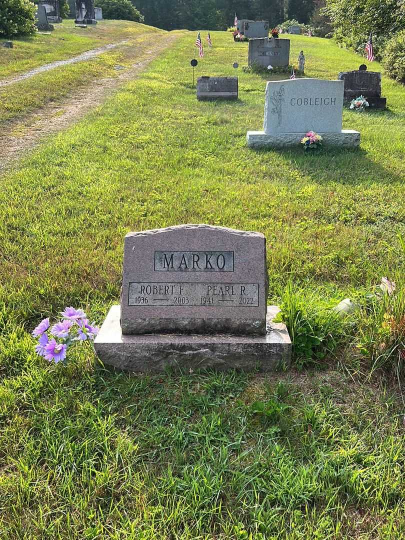 Robert F. Marko's grave. Photo 1