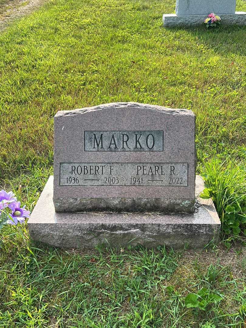 Robert F. Marko's grave. Photo 2