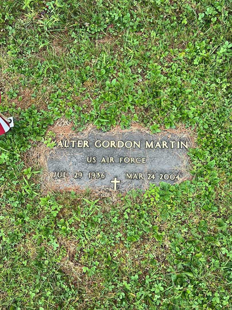 Walter Gordon Martin's grave. Photo 3