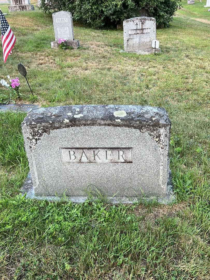 Rose B. Tassea's grave. Photo 1