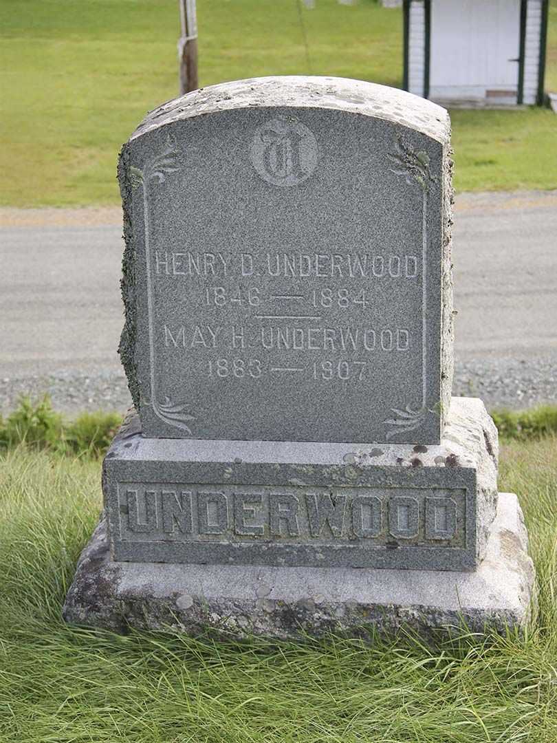May H. Underwood's grave. Photo 1
