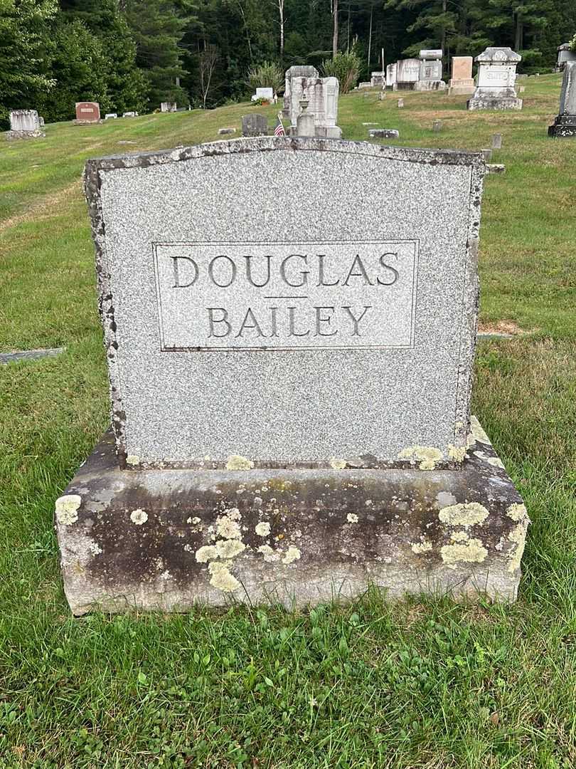 Clarence Jesse Bailey's grave. Photo 1